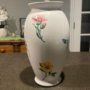 Tiffany & Co. Large 11” Sintra Porcelain Flower Vase - Discontinued 90s Vintage